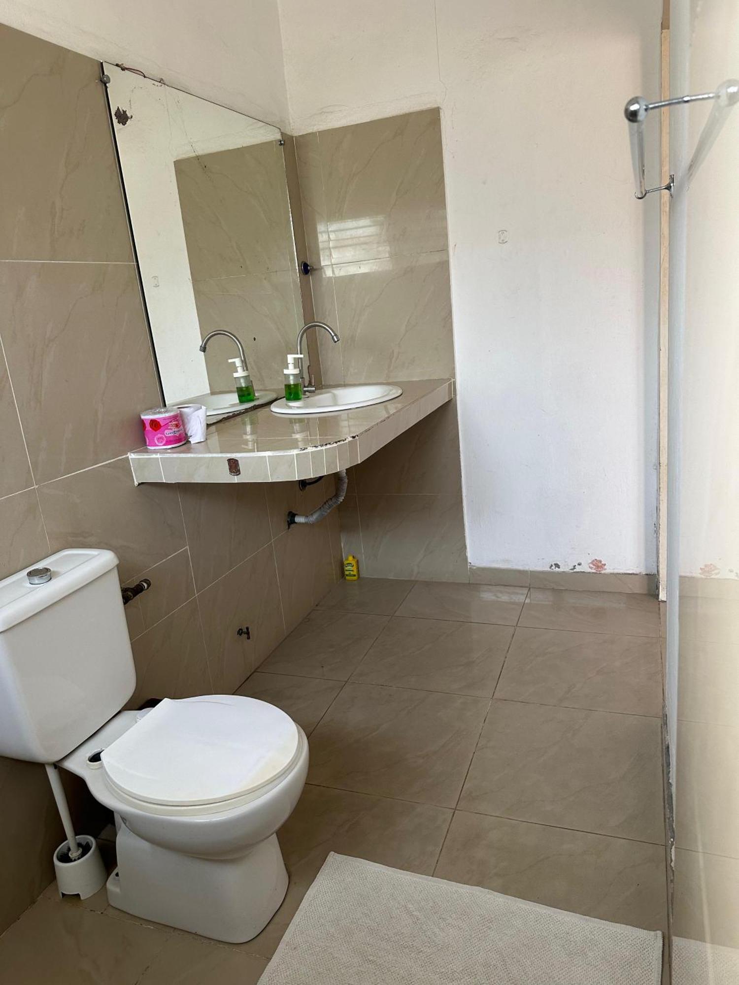 La Guesthouse Etoile Cotonou Exterior foto