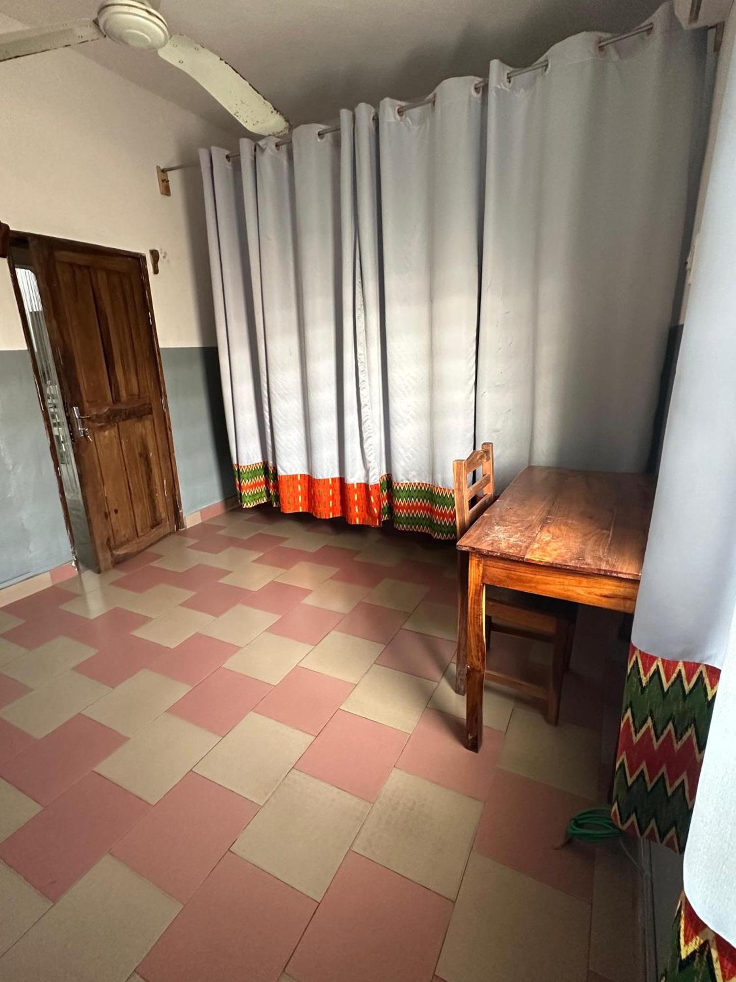 La Guesthouse Etoile Cotonou Exterior foto